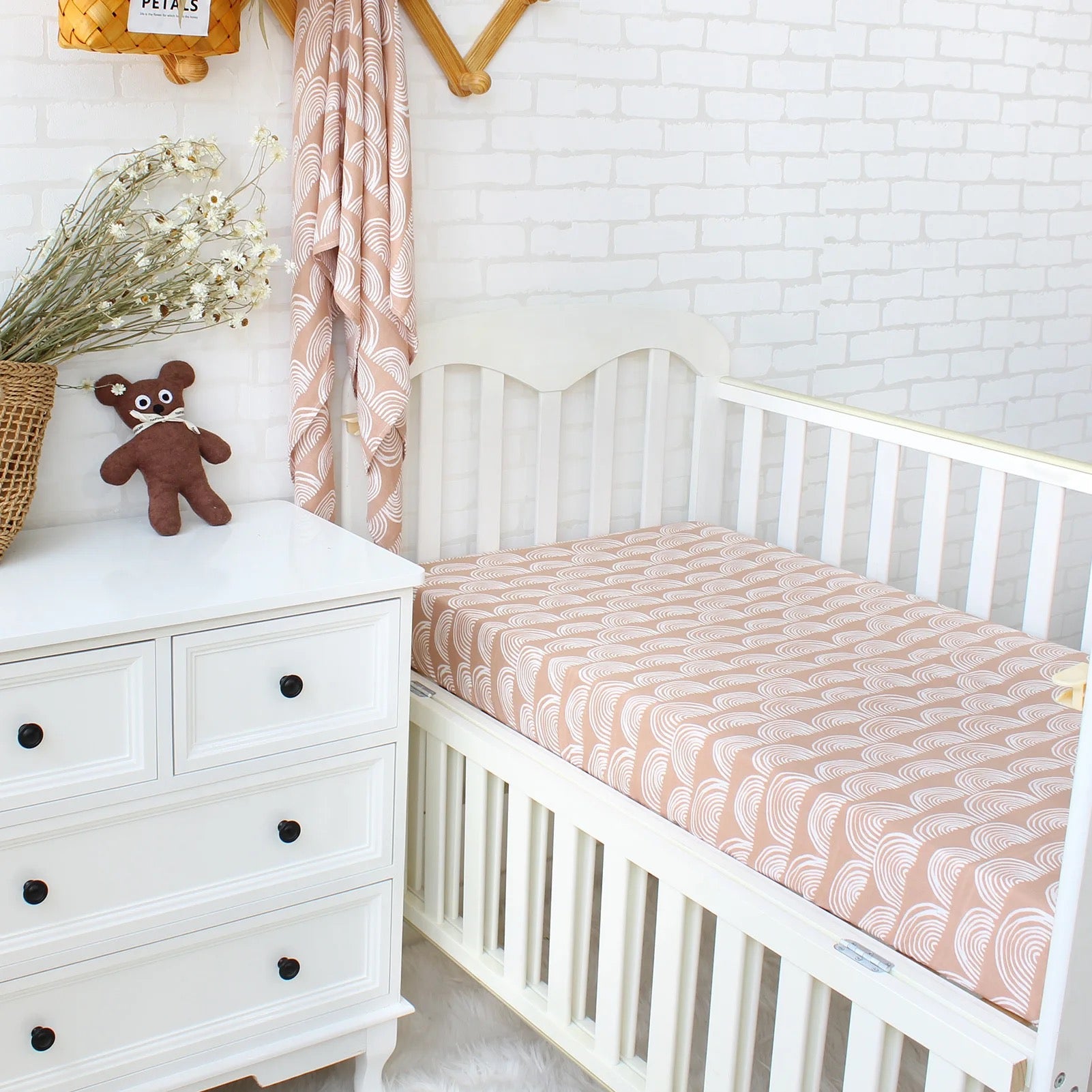 Muslin fitted crib sales sheet